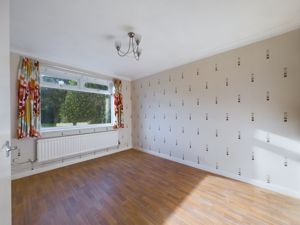 DINING ROOM- click for photo gallery